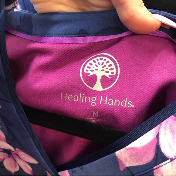 Healing Hands Purple Label Grosgrain Ribbon V-Neck purple floral pattern scrub - Picture 8 of 11